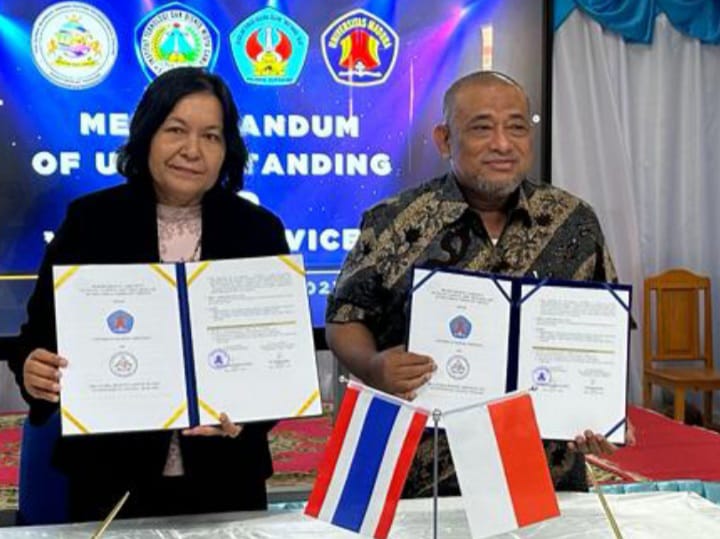 Unira dan kampus Thailand