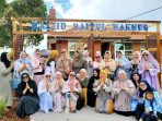 Muslimah Indonesia berkumpul di Masjid Baitul Makmur Australia.