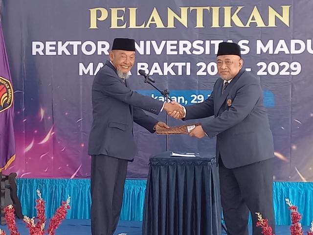 Dr Ec HM Gazali MM Dilantik Jadi Rektor Unira: Berketad Akan Tingkatkan Budaya Mutu