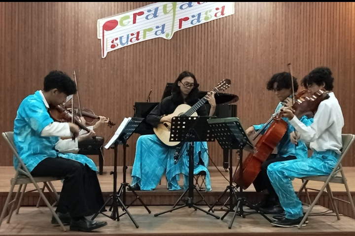 Gitaris klasik El Vatikan dan kuartet gesek dari komunitas Dua Ketuk sedianya tampil dalam SUBS Performance pada penutupan ARTSUBS 2025 7 September mendatang.