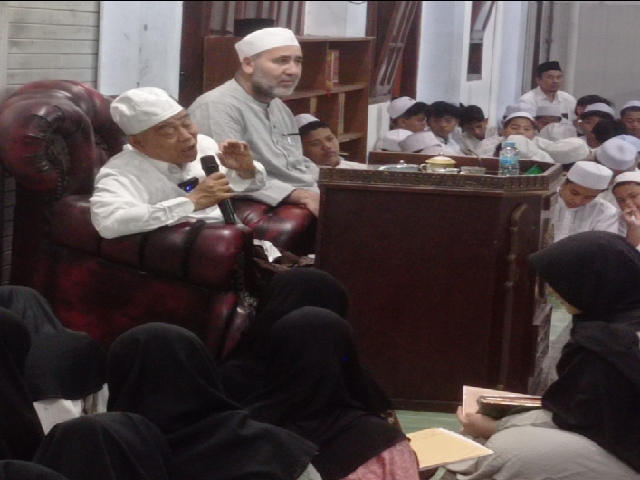 Kiai Asep soal cinta